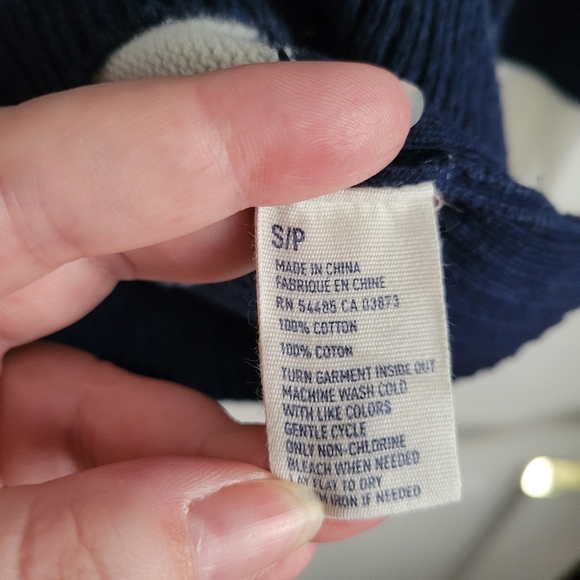 American Eagle Striped V-Neck Sweater - Picture 3 of 9